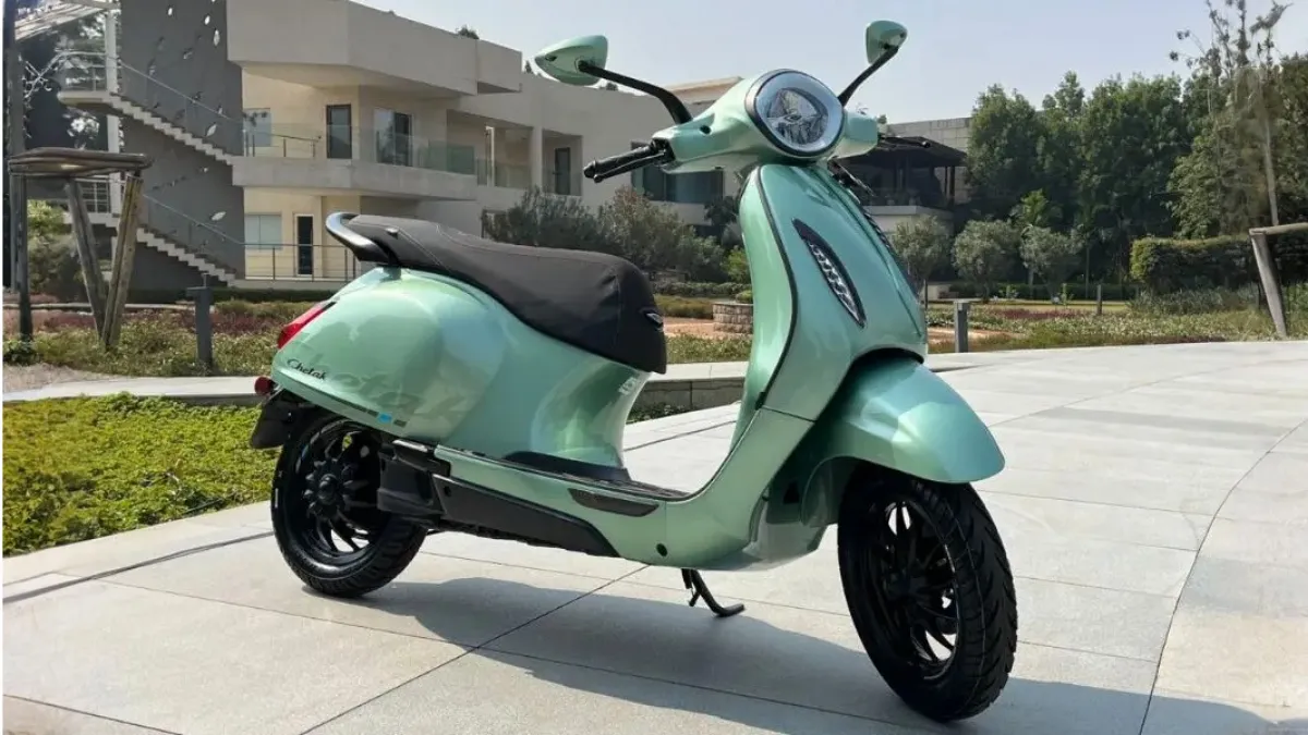 Bajaj Chetak Review – Classic Scooter Reborn with Modern Electric Power and Style