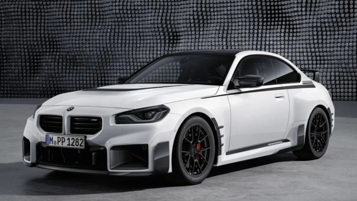 BMW M2 2025 Review – A Powerful Small Car That Feels Truly Alive