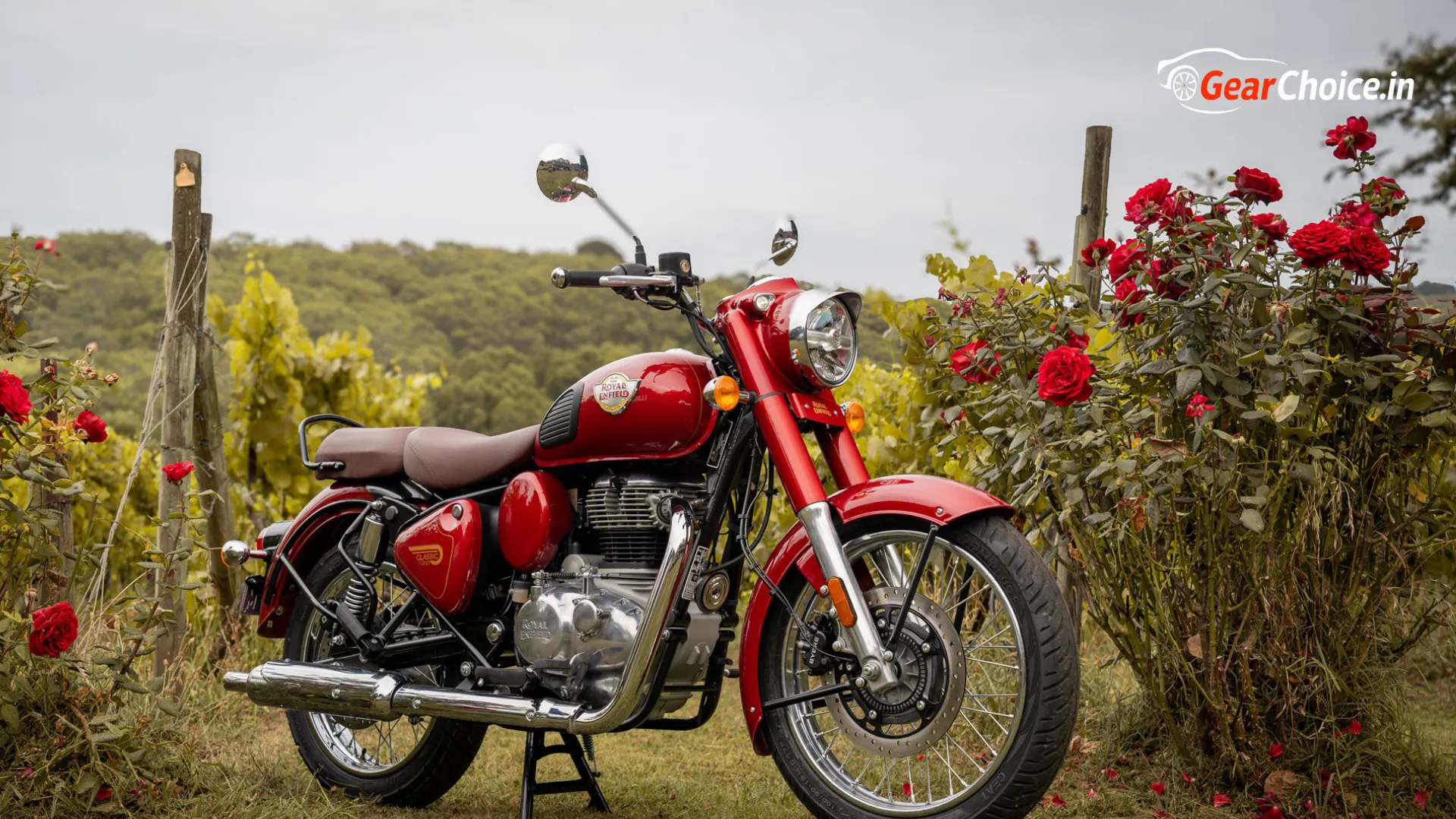 Royal Enfield Bullet 350 Review 2025 – Power, Style, Comfort, and Timeless Ride Feel
