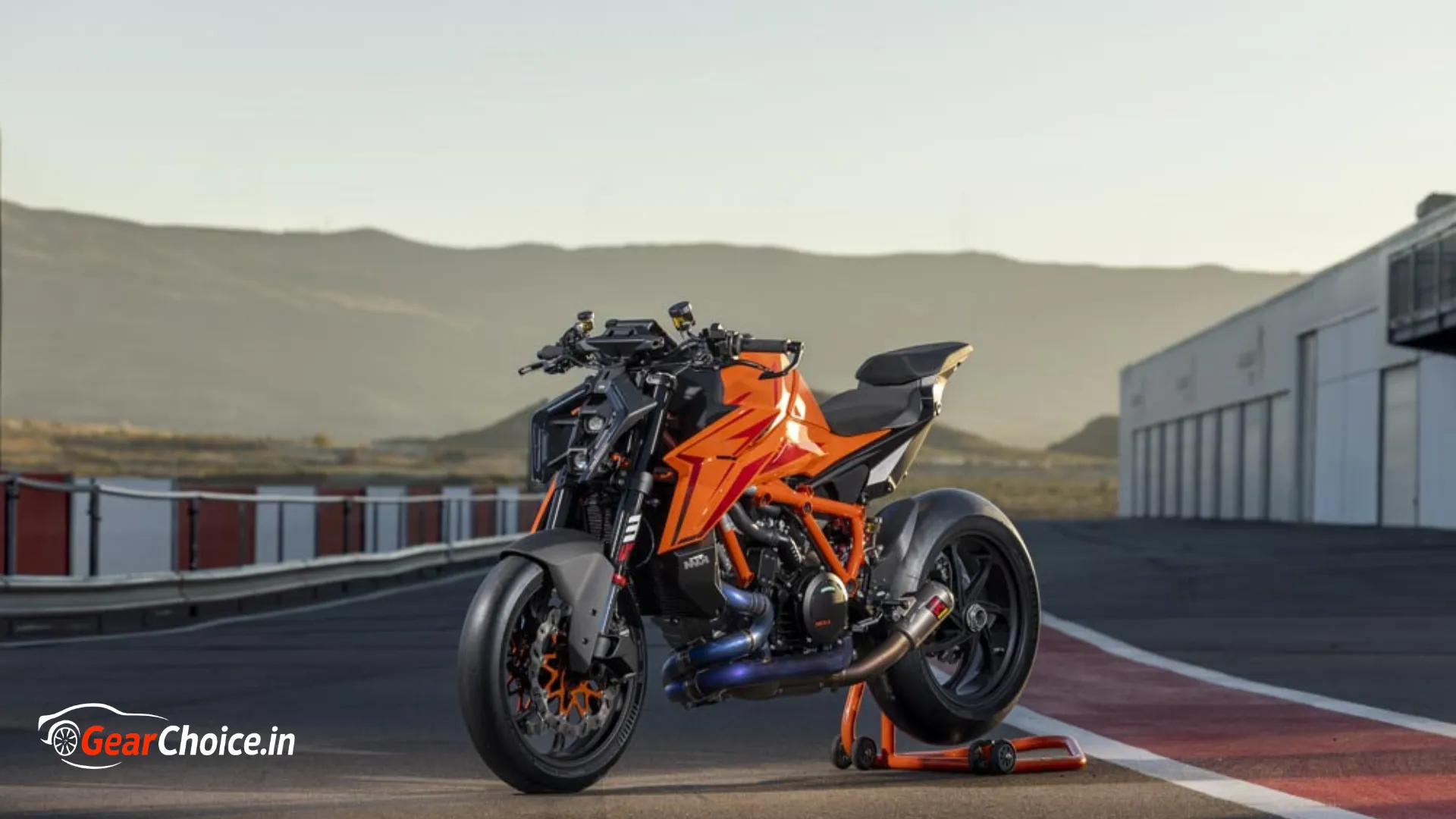 KTM 1390 Super Duke R Review – The Beast of Speed, Style, and Power