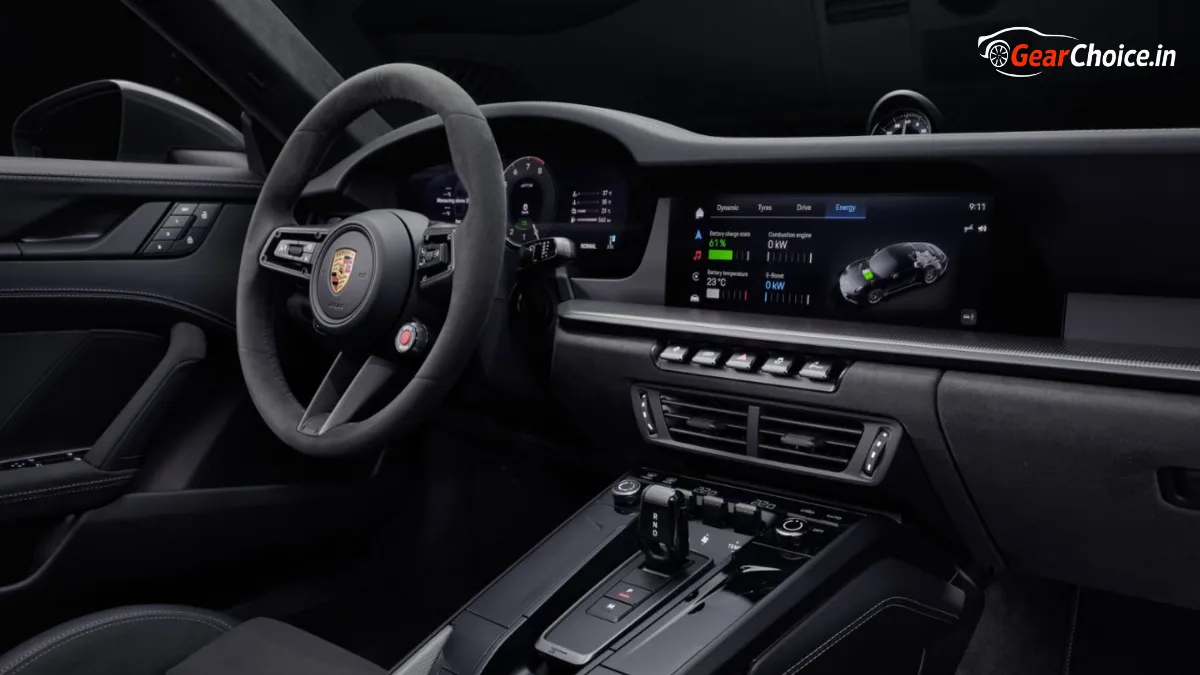 Porsche 911 2025 Review – A Timeless Supercar Made for Pure Driving Joy