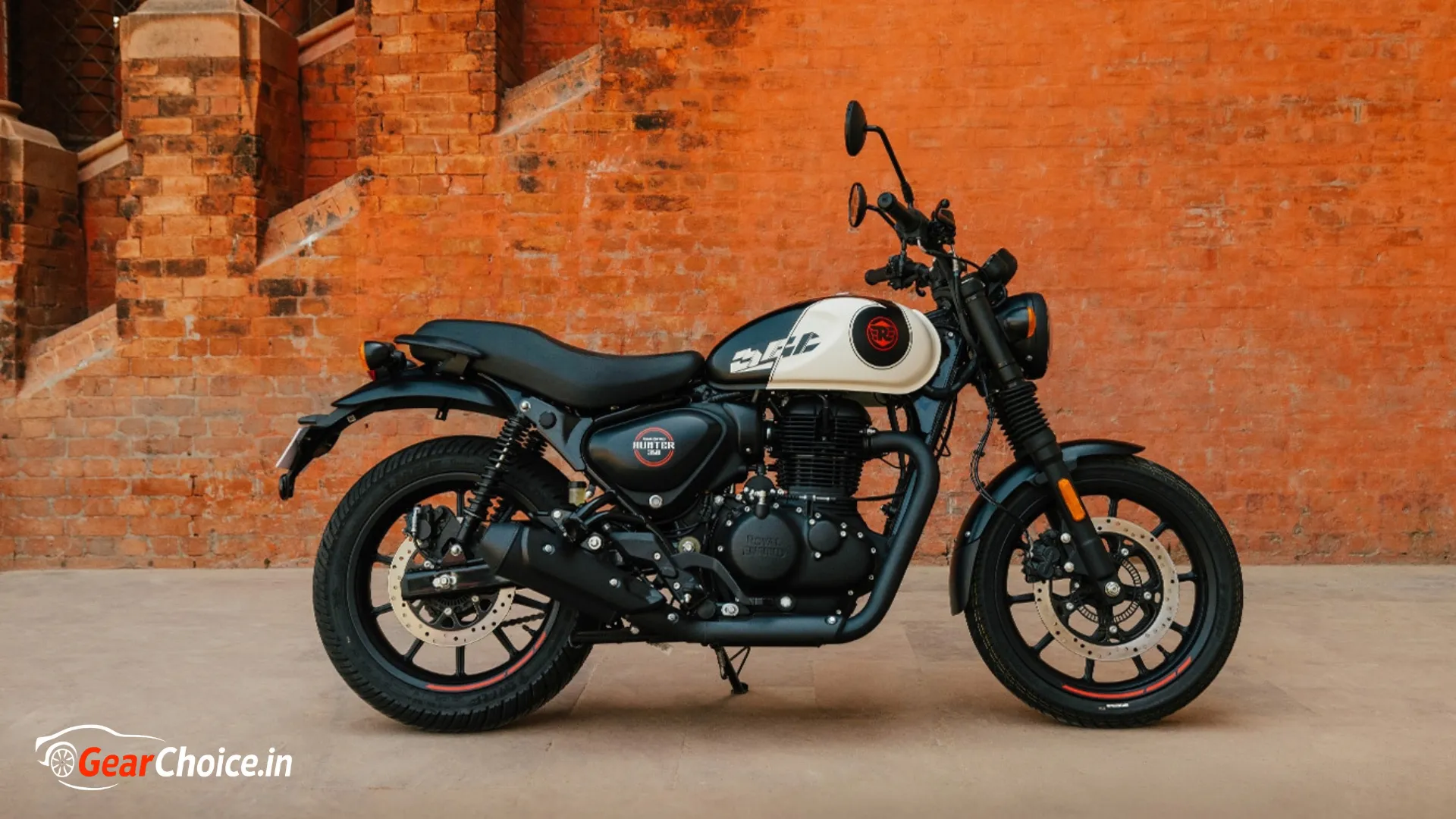 Royal Enfield Hunter 350 Review – Stylish, Powerful, and Easy Ride for Everyday Roads