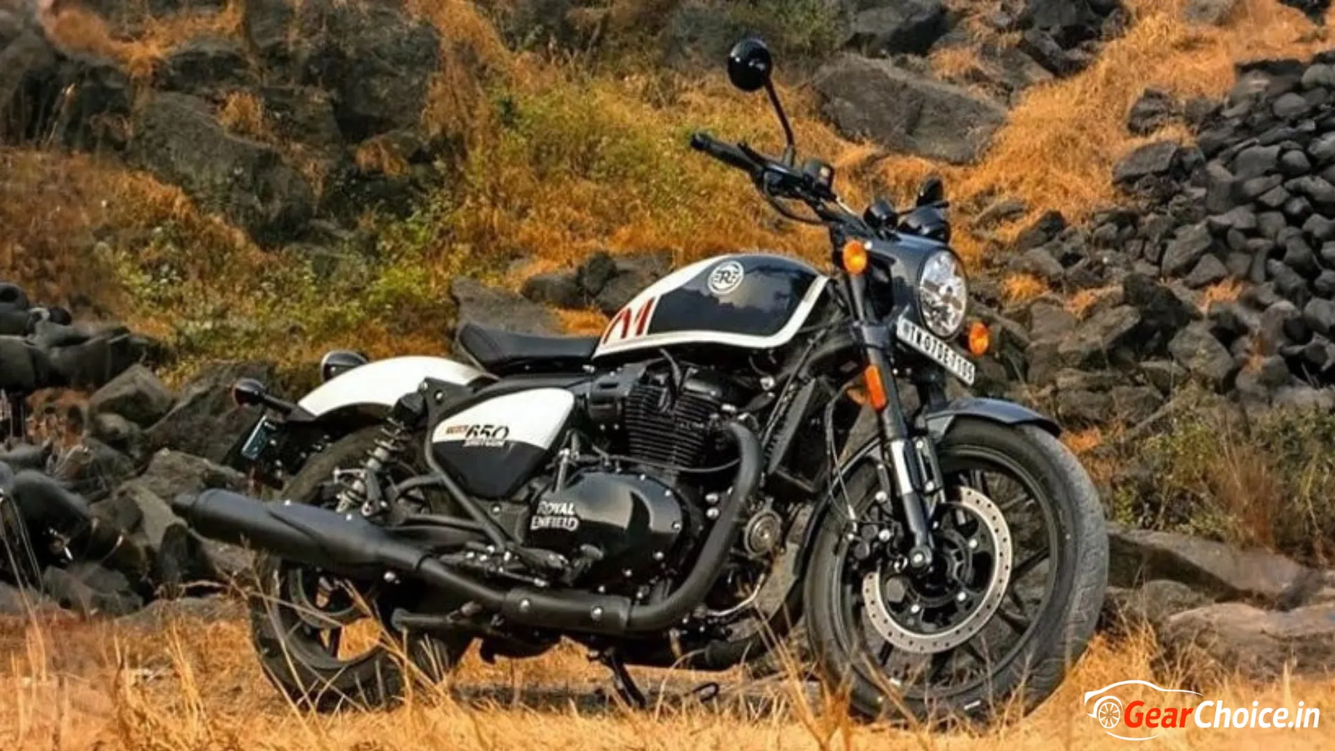 Royal Enfield Shotgun 650 Review 2025 – Style, Power, Comfort, and Real Ride Feel