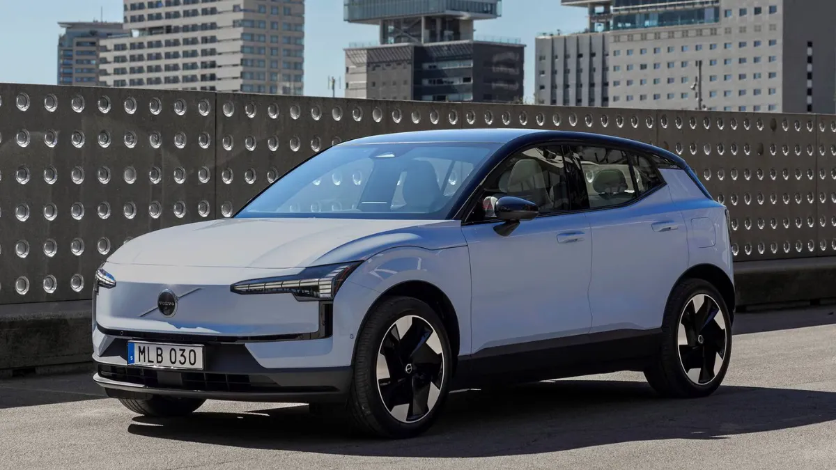 Volvo EX30 2025 Review – Small Electric SUV That Feels Big Inside