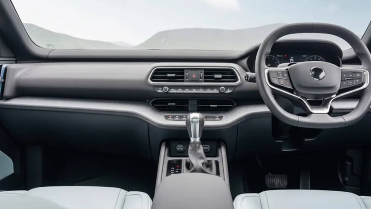 Volvo EX30 2025 Review – Small Electric SUV That Feels Big Inside