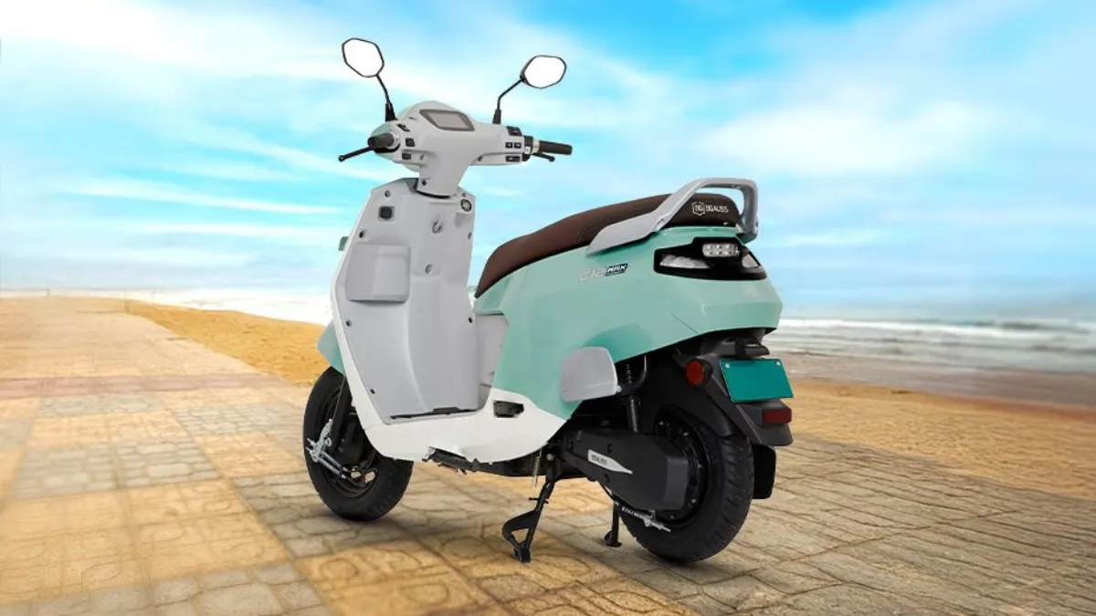 BGauss Max C12 Review My Honest Take on Its Design, Driving, Features and Real-World City EV Experience