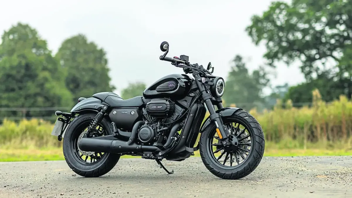 Keeway V302C Half Rockstar, Half Trouble My Honest Take