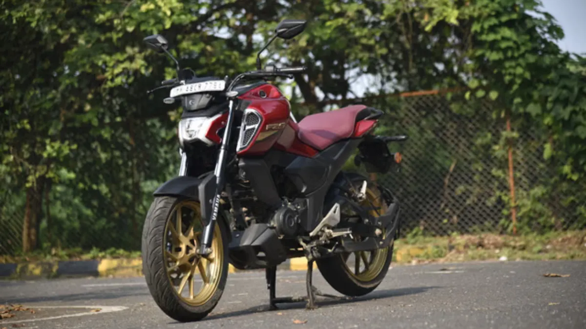 Yamaha FZS FI V4 The Street Beast You Can Feel, Not Just See