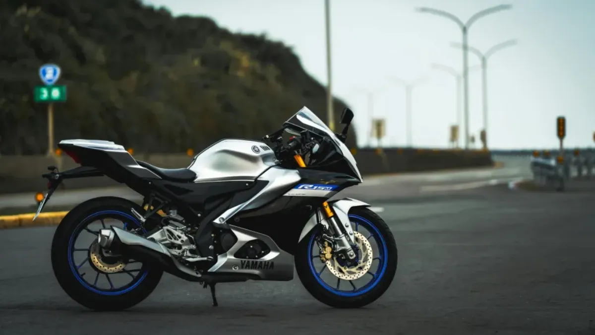 Yamaha R15 Unleashed 3 Reasons to Fall in Love and 2 Reasons to Think Twice