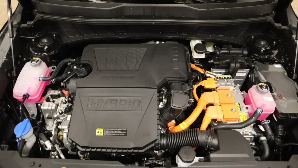 2026 Niro Hybrid Sounds Perfect on Paper Real Life Might Tell a Different Story!