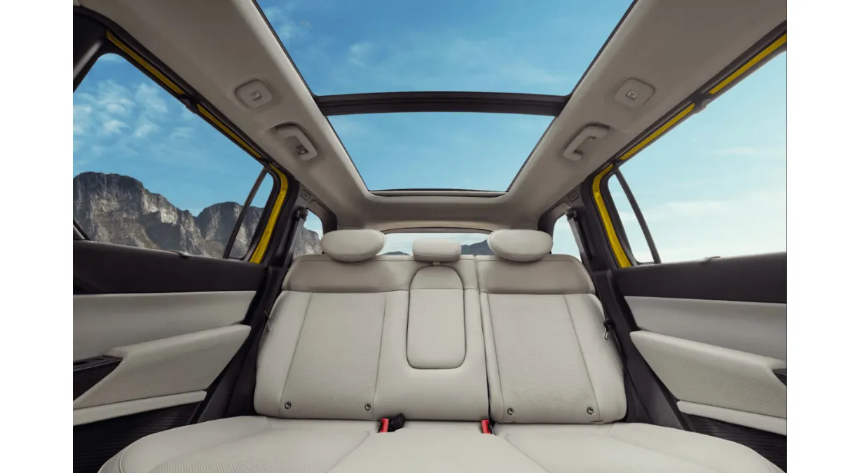 tata sierra back seat view image