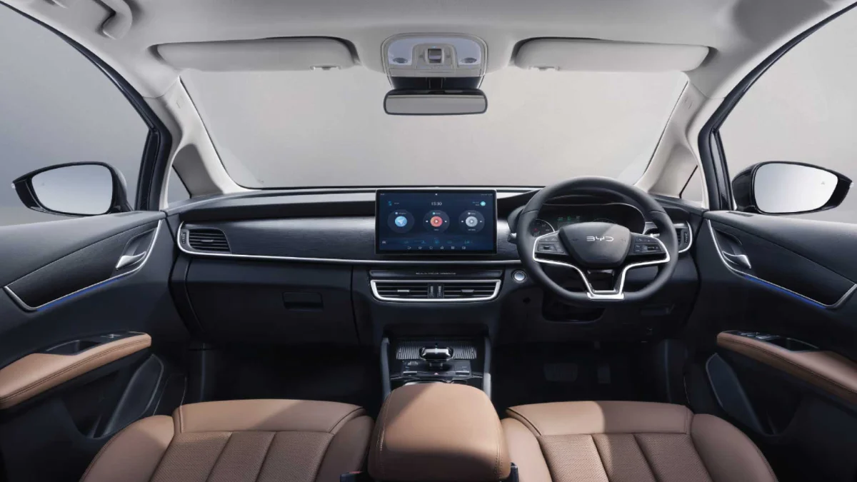 BYD eMAX 7 in India Is This the EV That Can Challenge MG, Tata, and Hyundai?