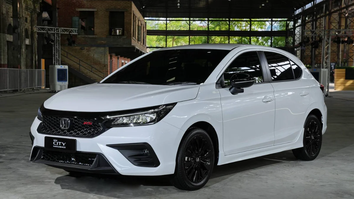 Top 10 Sedans That Stole Buyers Hearts, Leading in Comfort and Safety