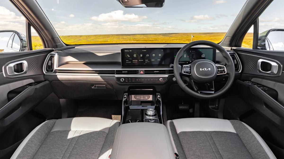 Kia Sorento 2026 The Luxury SUV Everyones Talking About — But Is It Really Worth It?