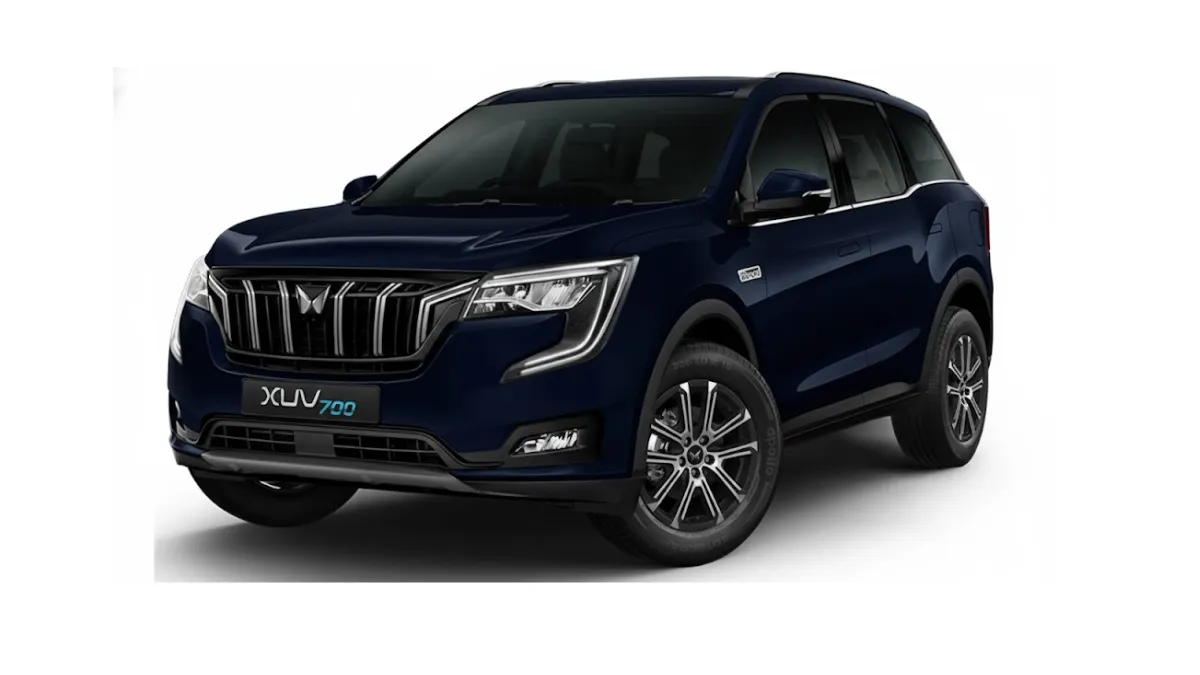 XUV700
