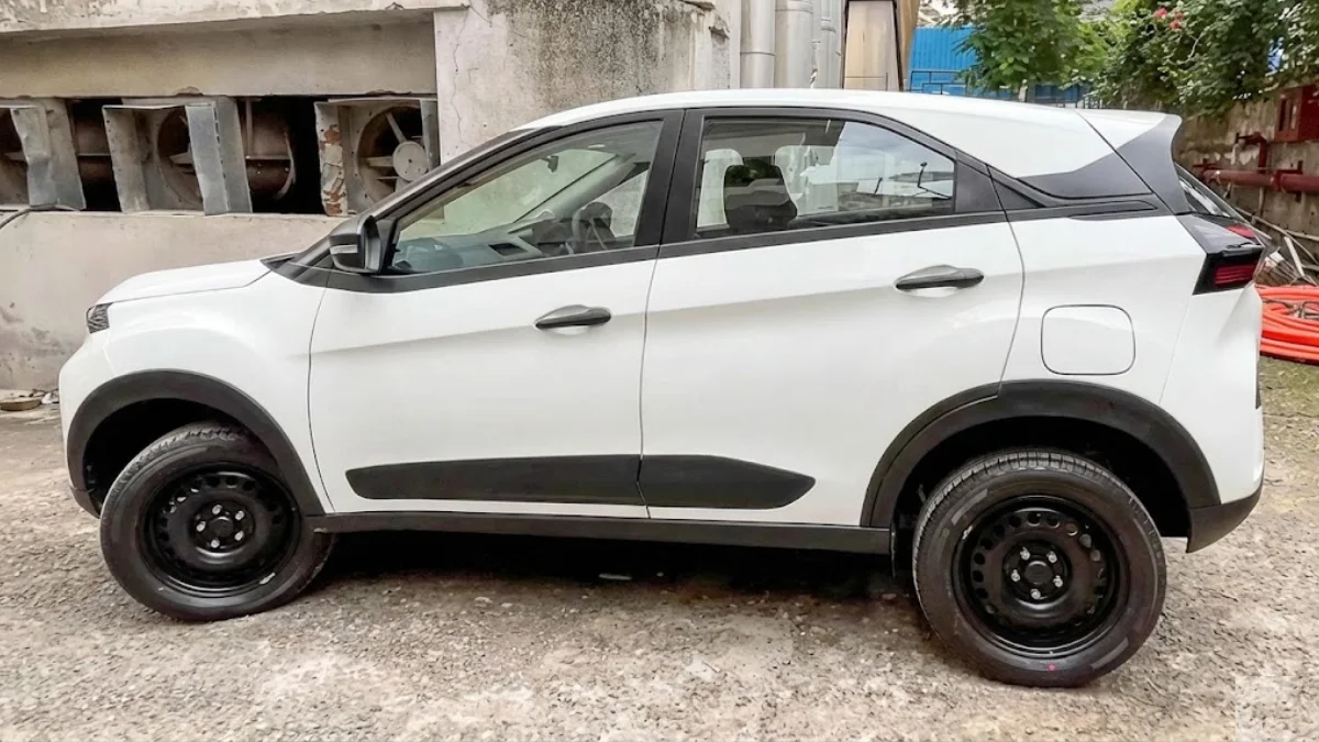 Tata Nexon Base Smart Variant Review Why This Budget SUV Might Surprise You!