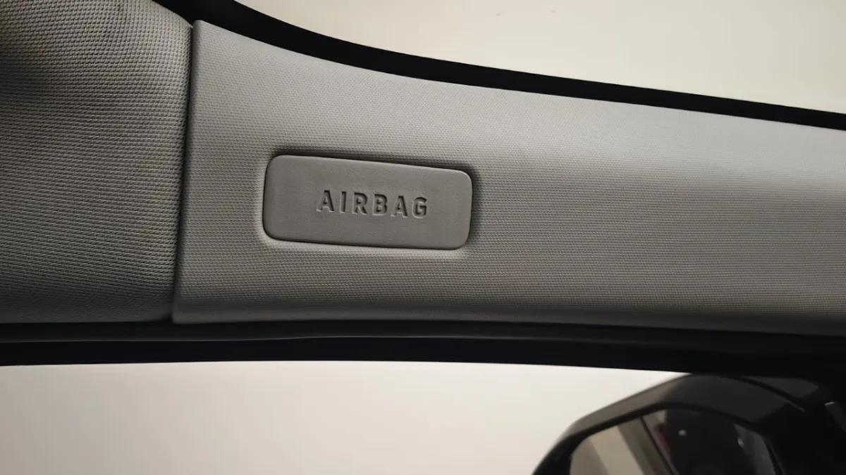 Left Side Curtain Airbag Image