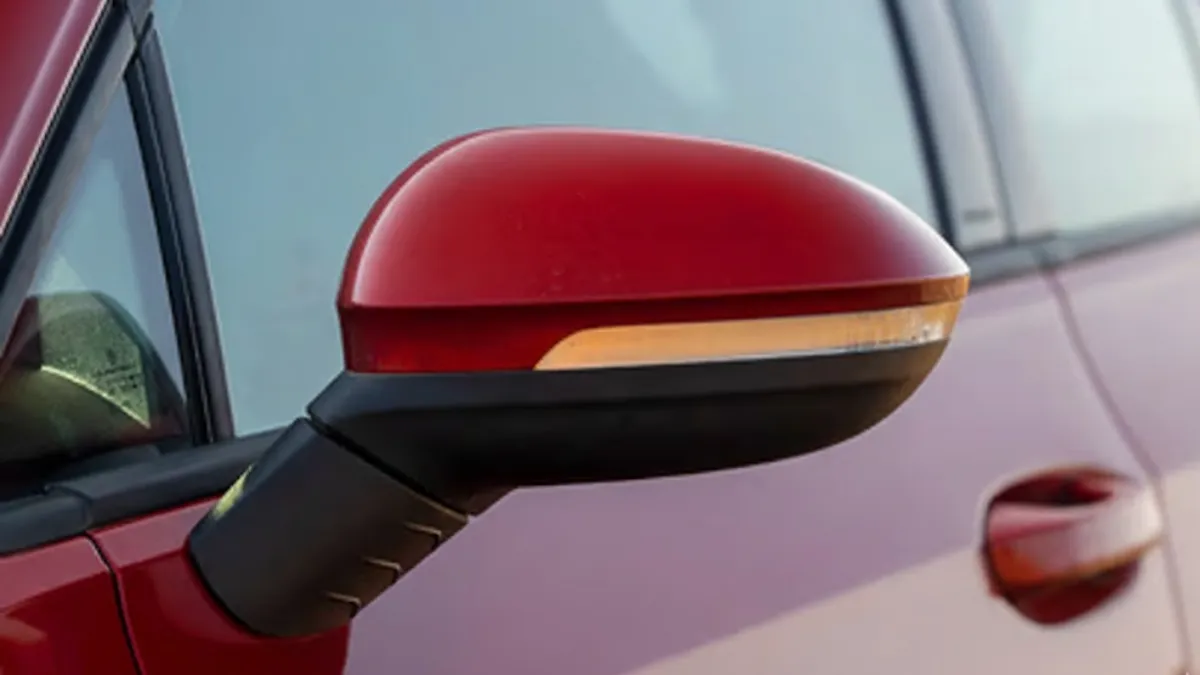 Volkswagen Golf GTI LED Blinker ON OVRM Image View