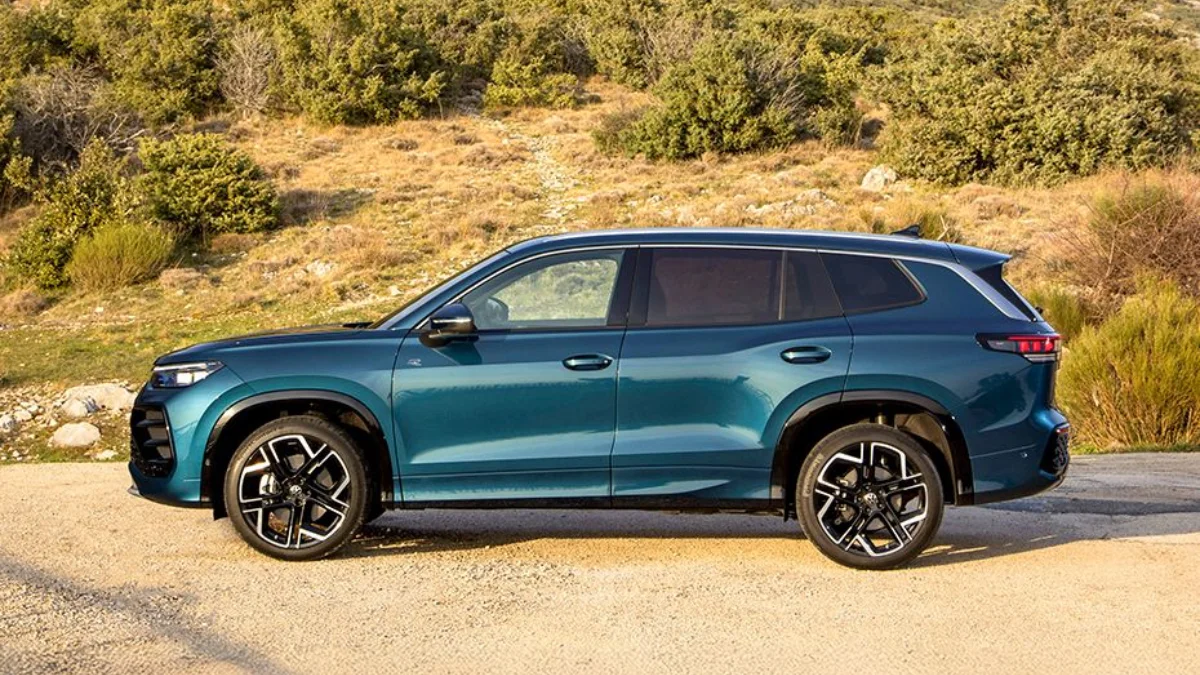 India-Spec Volkswagen Tayron R-Line EXPOSED Launch Date & Features Inside!