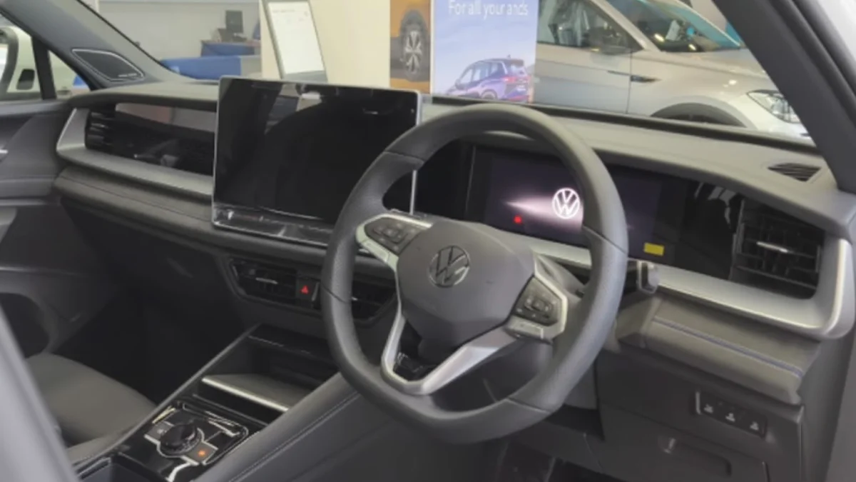 Volkswagen Tayron R‑Line Hits India: Flagship 3-Row SUV Now at Showrooms