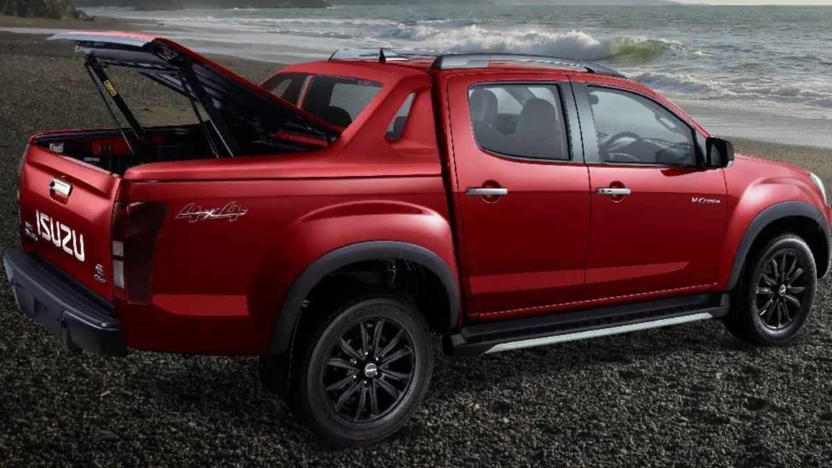 Updated Isuzu V-Cross Launched at Rs 25.50 Lakh – 4x4 Only Now!