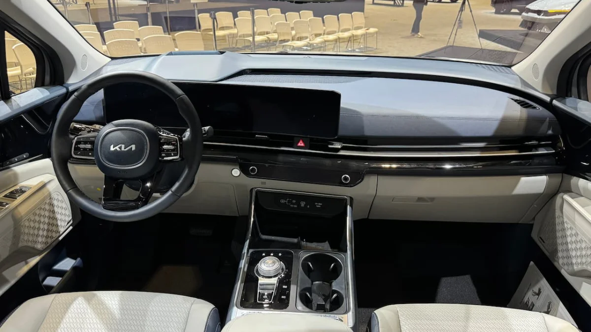 Breaking: Kia Carnival Petrol Hybrid India Entry Confirmed for This Year