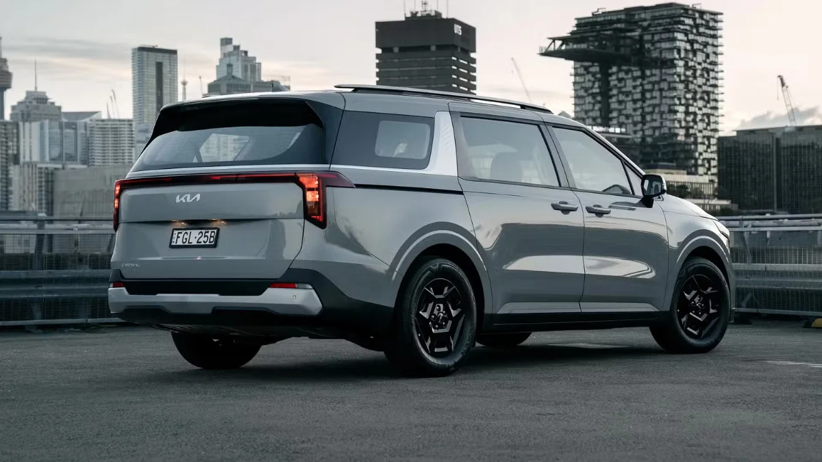 Breaking: Kia Carnival Petrol Hybrid India Entry Confirmed for This Year