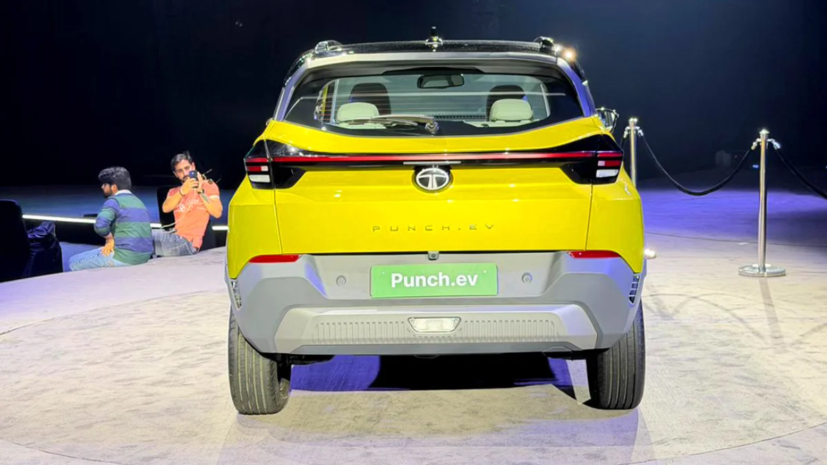 Tata Punch EV 2026 Launched Just ₹9.69 Lakh, 355 km Range & BaaS Option
