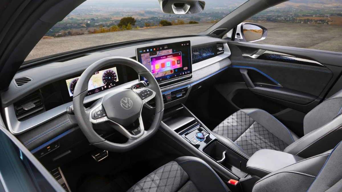 Volkswagen Tayron R-Line India Launch Flagship SUV Priced at ₹46.99 Lakh