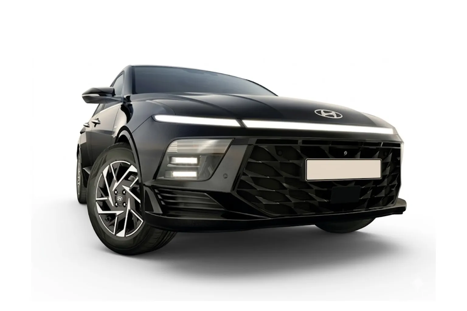 Hyundai Verna Front Right Quarter View