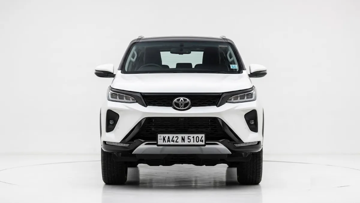 Toyota Fortuner Legender