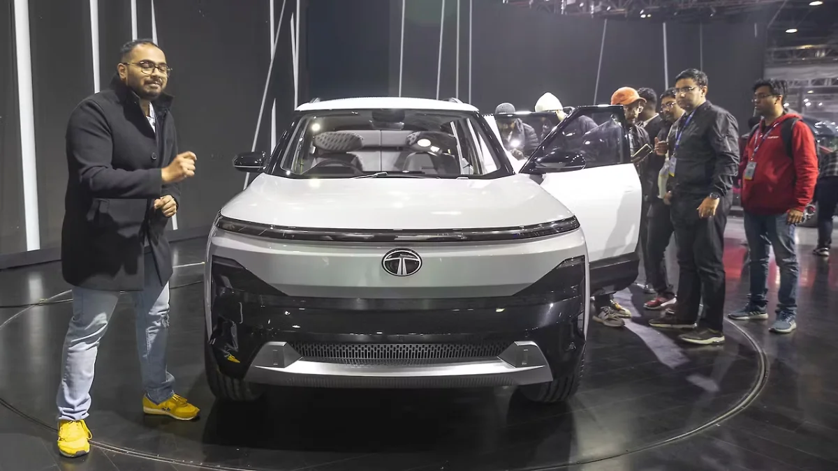 5 New SUVs Coming with Hybrid & Electric Powertrains