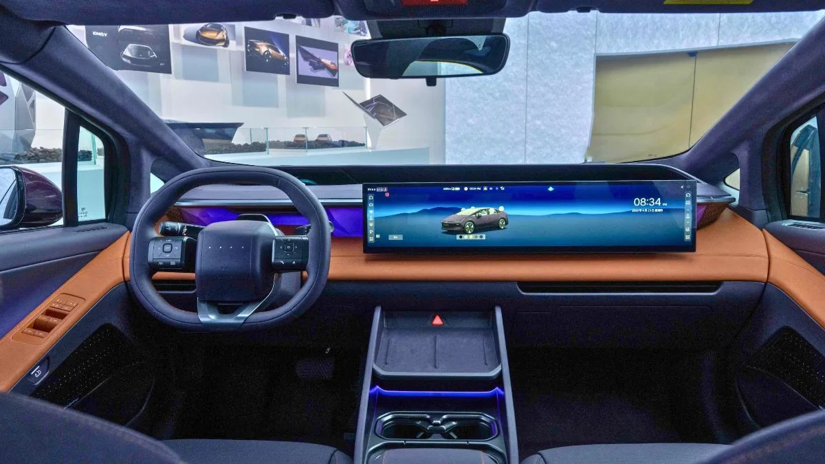 Hyundai Unveils Ioniq V, Its First China-Only EV at Auto China 2026