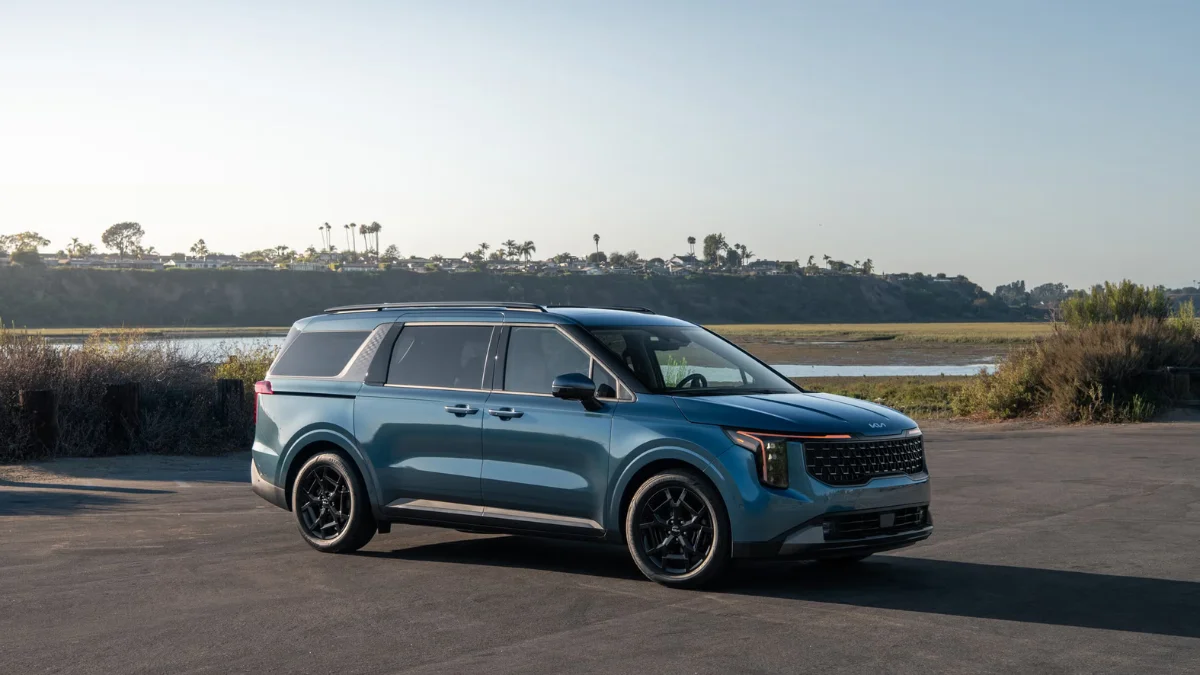 Kia confirms Sorento Hybrid and Carnival Hybrid for India launch by 2030