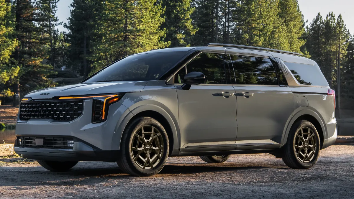 Kia confirms Sorento Hybrid and Carnival Hybrid for India launch by 2030