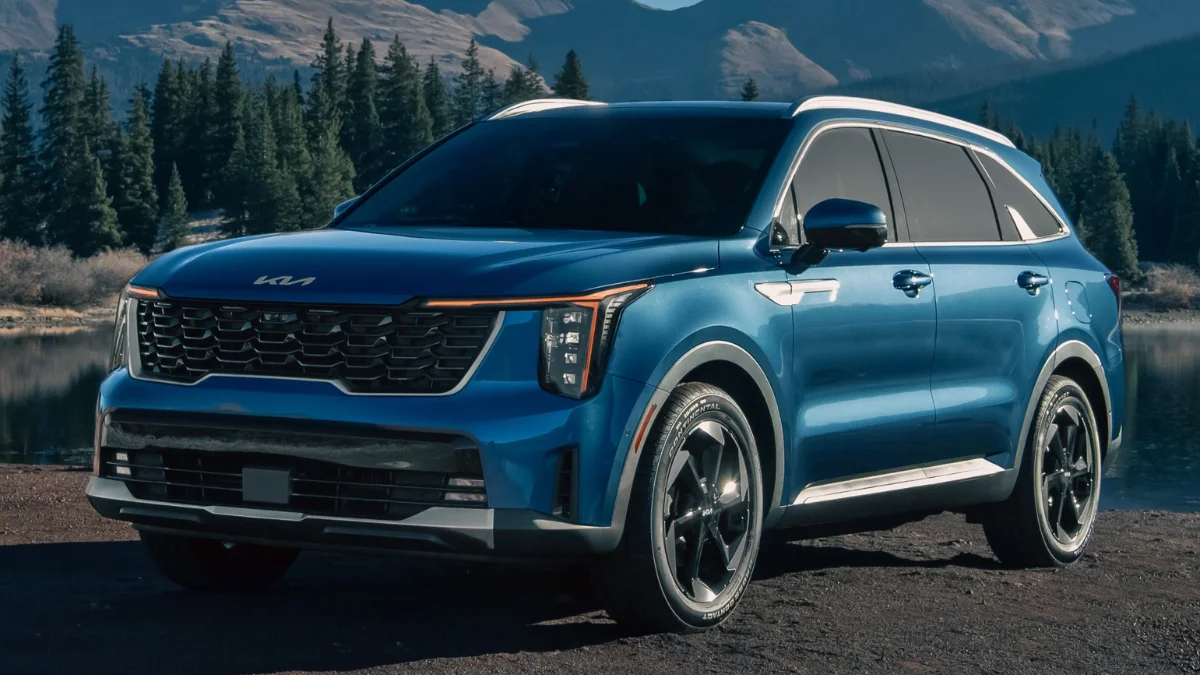 Kia confirms Sorento Hybrid and Carnival Hybrid for India launch by 2030