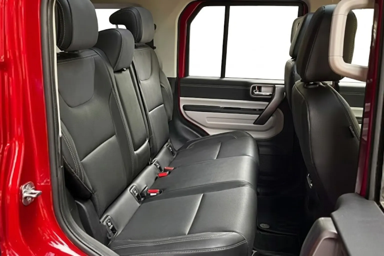 Mahindra & Mahindra Thar ROXX