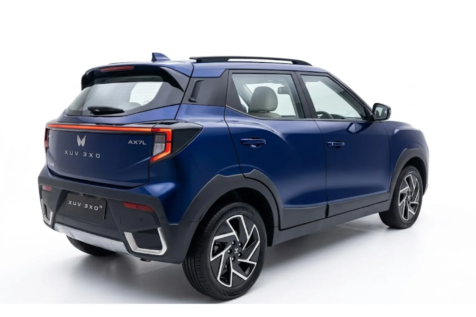 Mahindra & Mahindra XUV 3XO EV