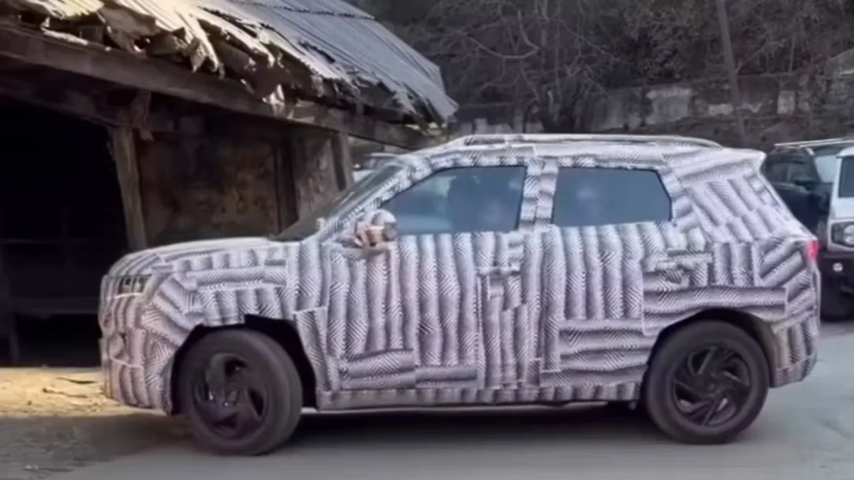 Maruti Brezza Facelift Spotted Again: Key Changes Revealed So Far
