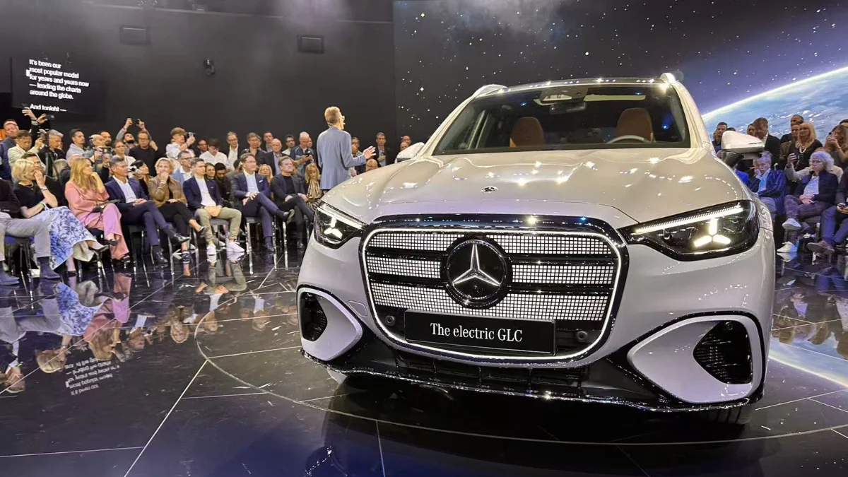 Mercedes-Benz GLC EV LWB Unveiled in China: Long Wheelbase, 6-Seat Luxury Electric SUV Debuts