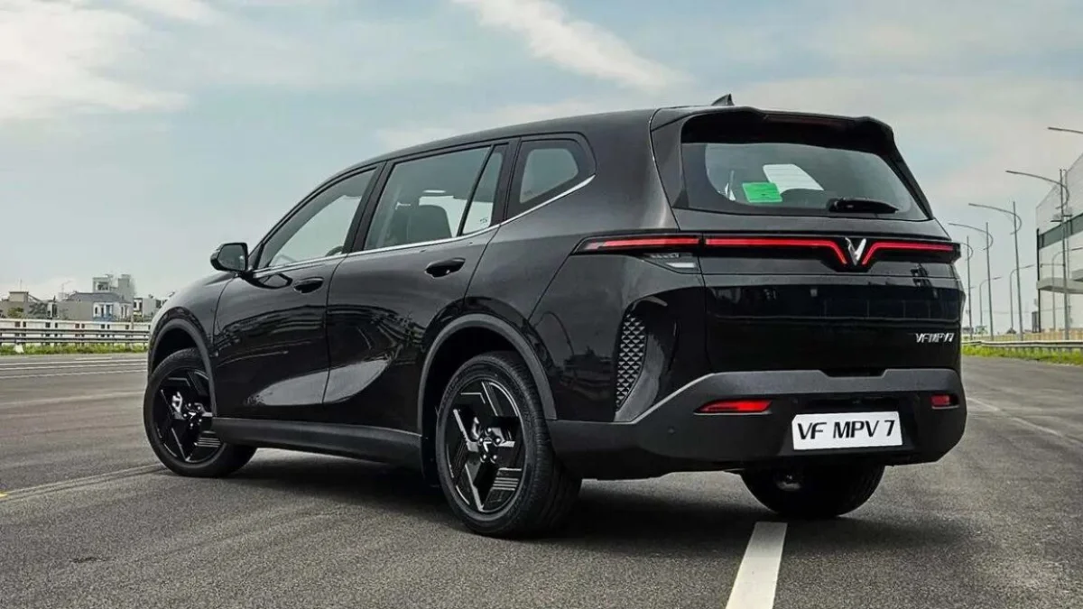 VinFast VF MPV 7 Electric MPV Launched Starting Price Rs. 24.49 Lakh